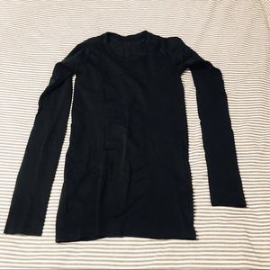 Lululemon black top - size 4